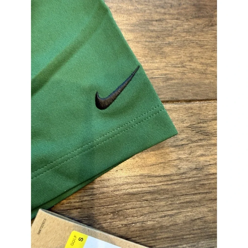Nike Golf Polo Shirt Mens Small Green FV5507-341 Short Sleeve E+R=O Graphic